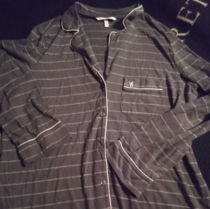 VS pajama top